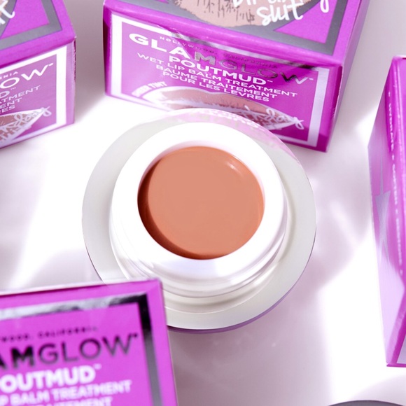 GLAMGLOW Hydrating Lipgloss - Picture 3 of 4